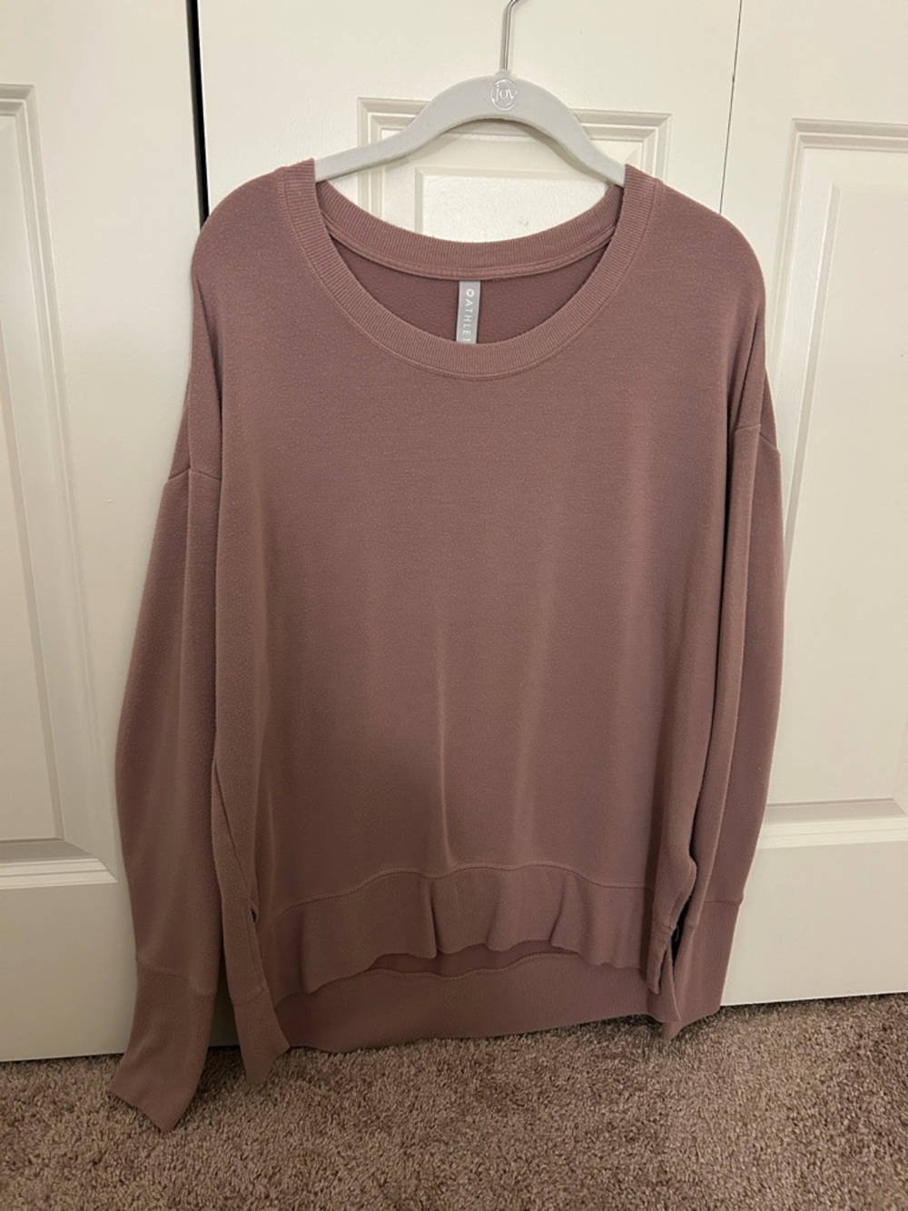 Athleta relaxed crewneck sweatshirt in mauve